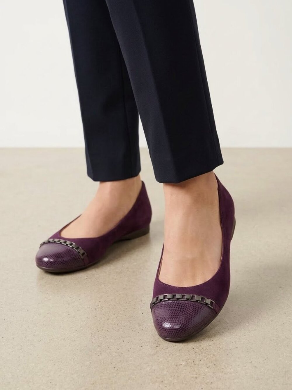 Naturalizer Purple Faux Suede Cap Toe Flats with Snake Embossed Accent & Chain 8